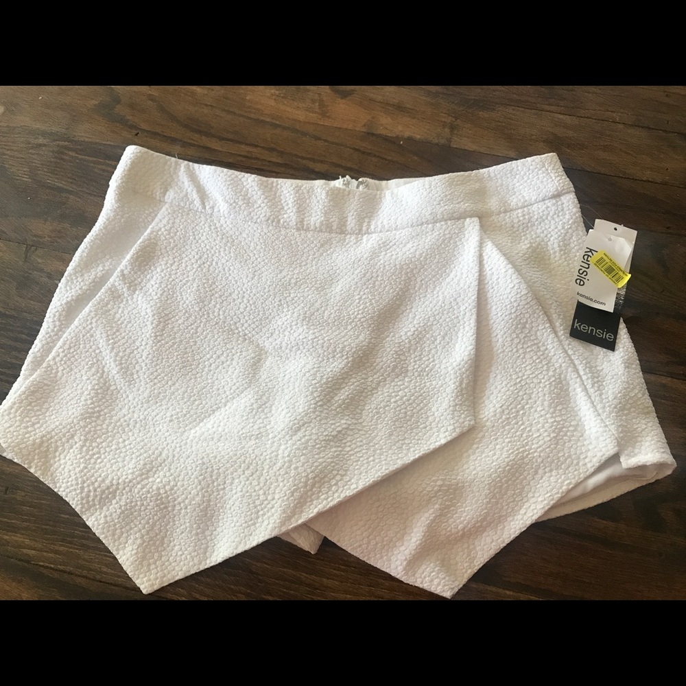 NWT Kenzie Skort Size Medium